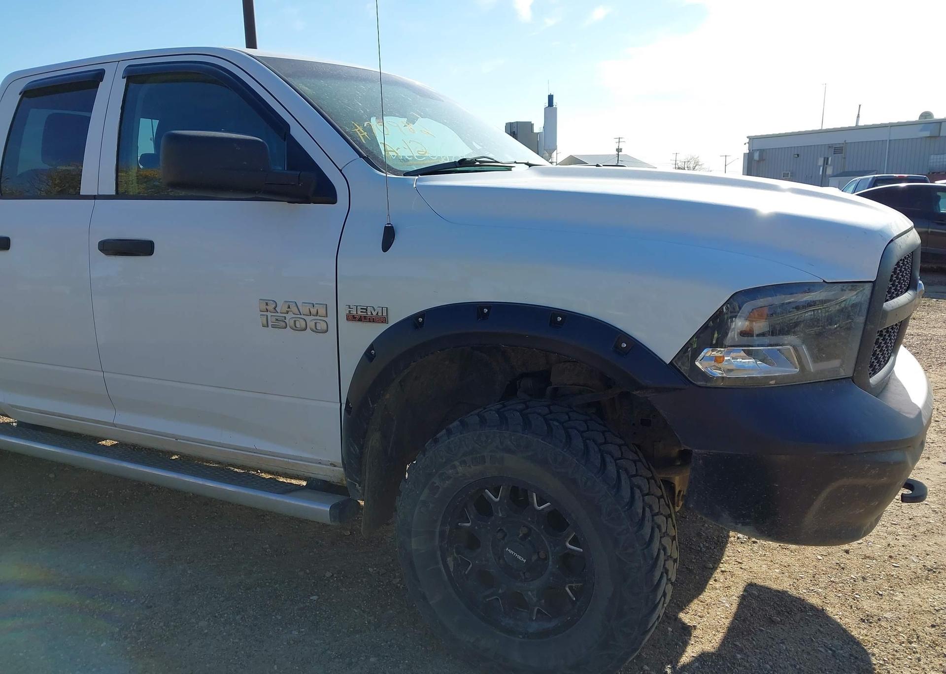 2016 RAM 1500 ST