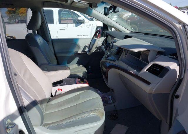 2012 TOYOTA SIENNA XLE
