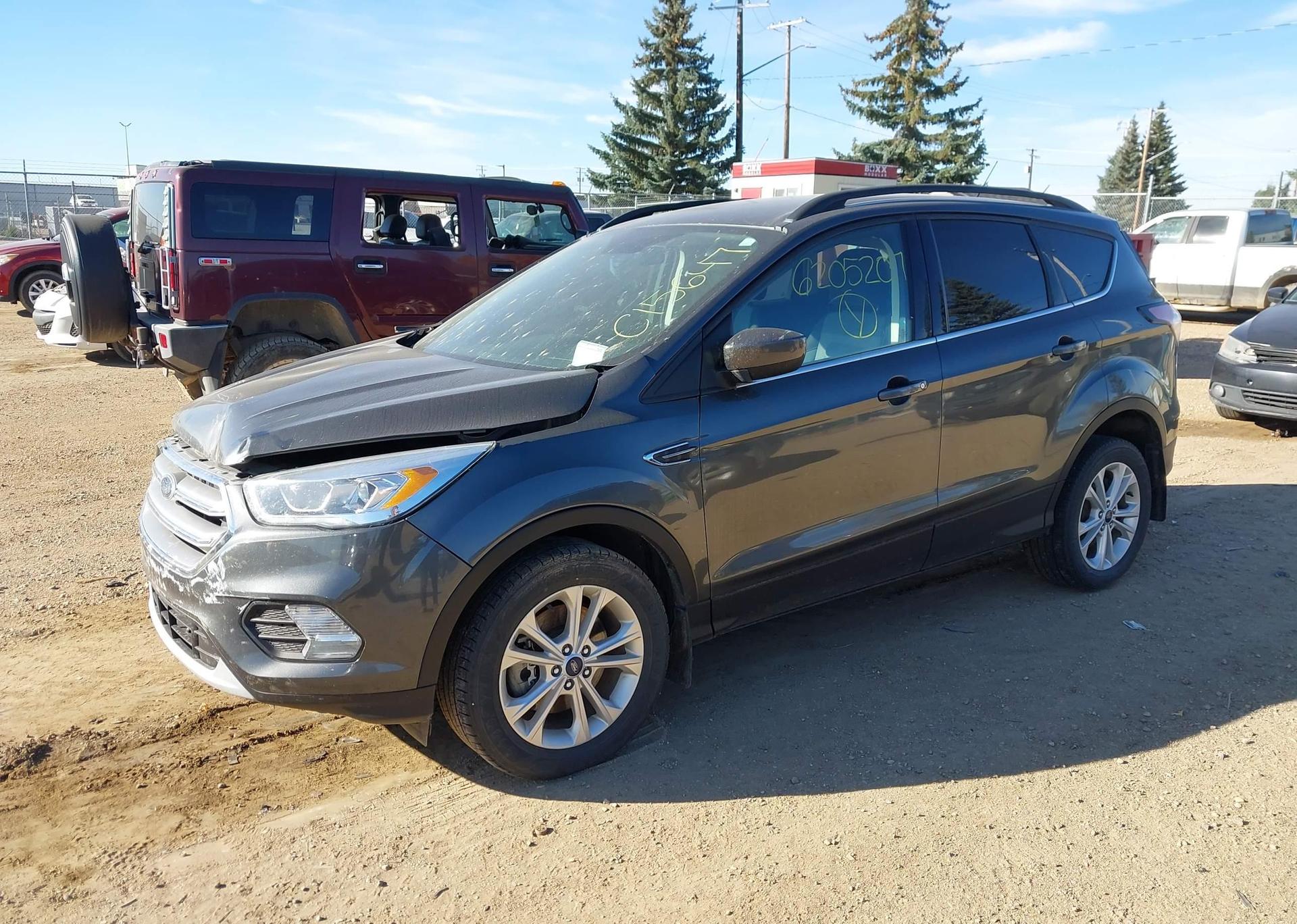 2017 FORD ESCAPE SE