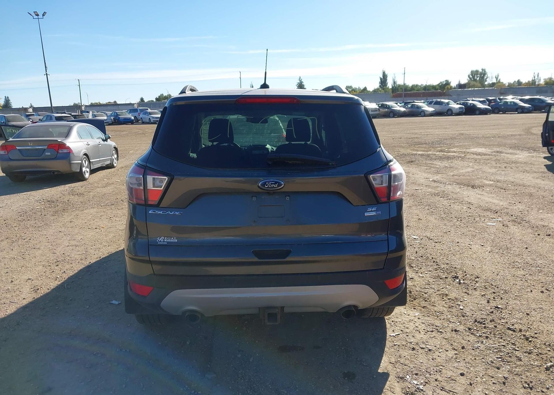 2017 FORD ESCAPE SE