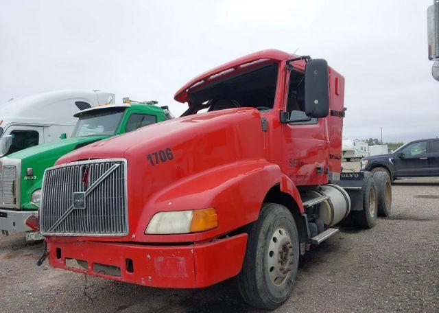 2003 VOLVO VN VNL
