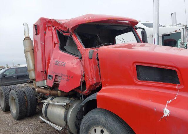 2003 VOLVO VN VNL