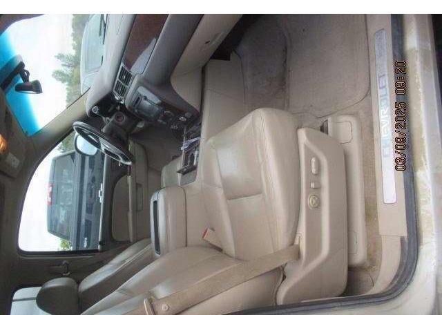 2012 CHEVROLET SUBURBAN K1500 LTZ