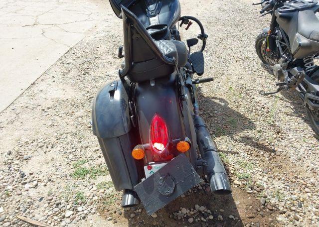 2018 INDIAN MOTORCYCLE CO. CHIEFTAIN DARK HORSE