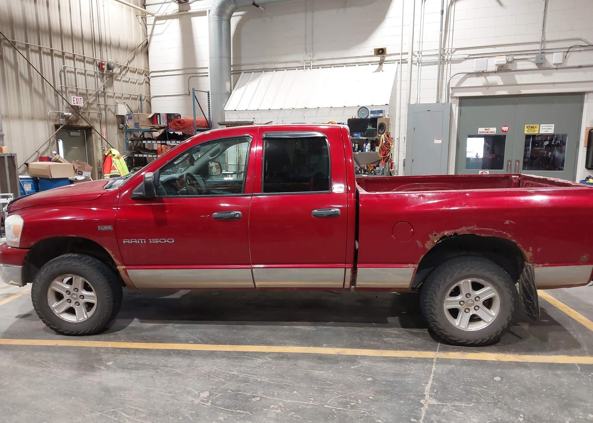 2006 DODGE RAM 1500 ST
