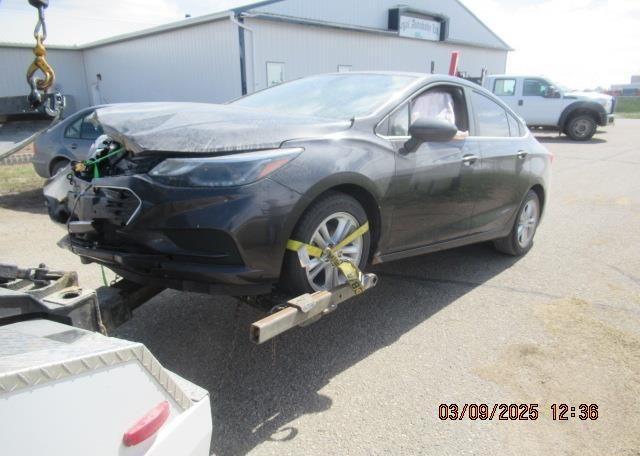 2017 CHEVROLET CRUZE LT