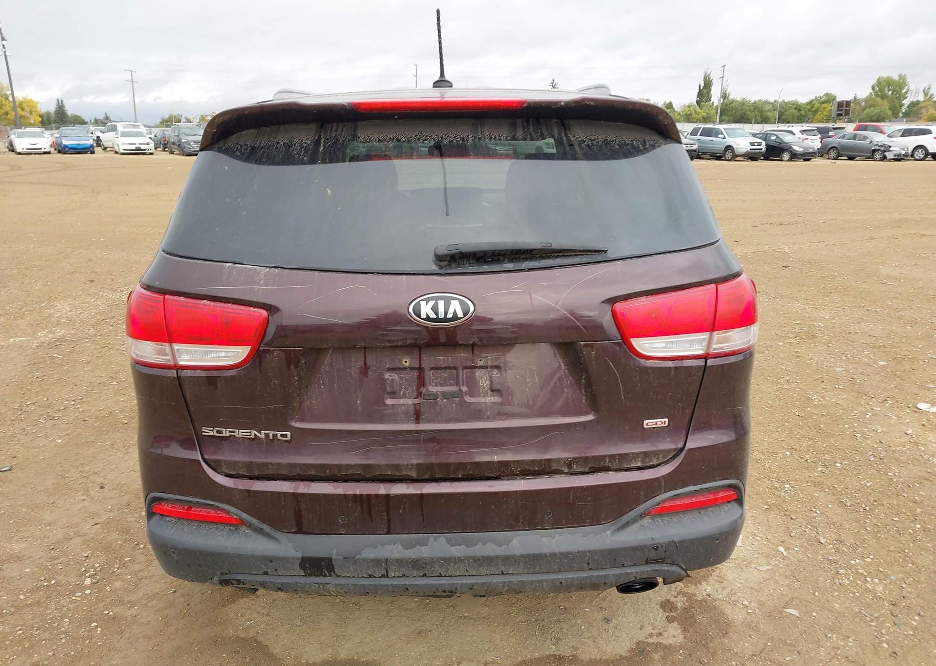 2016 KIA SORENTO LX