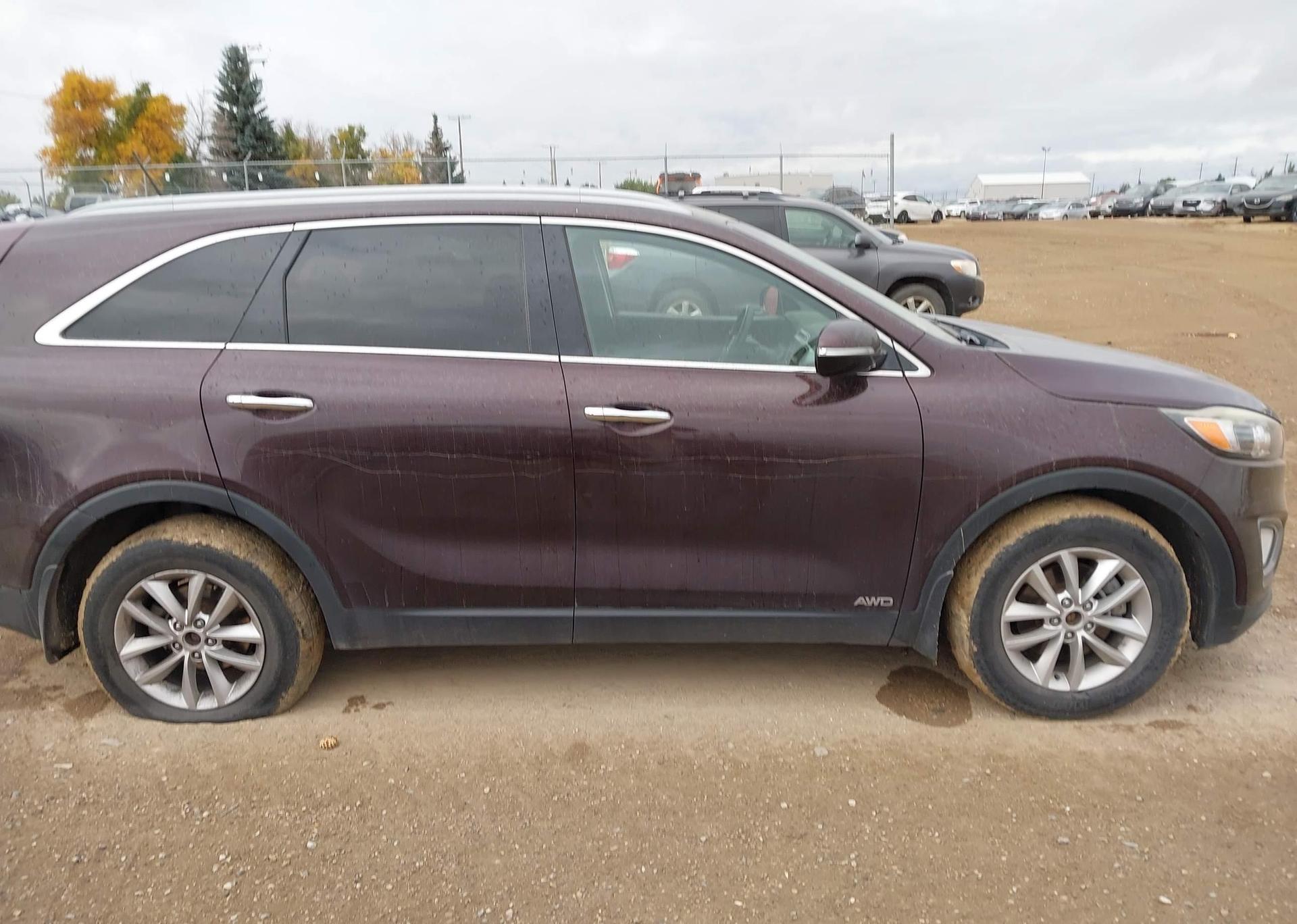 2016 KIA SORENTO LX