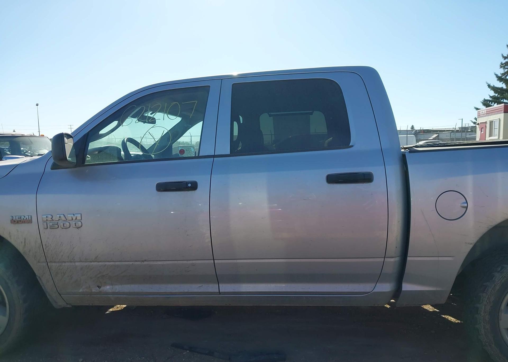 2017 RAM 1500 ST