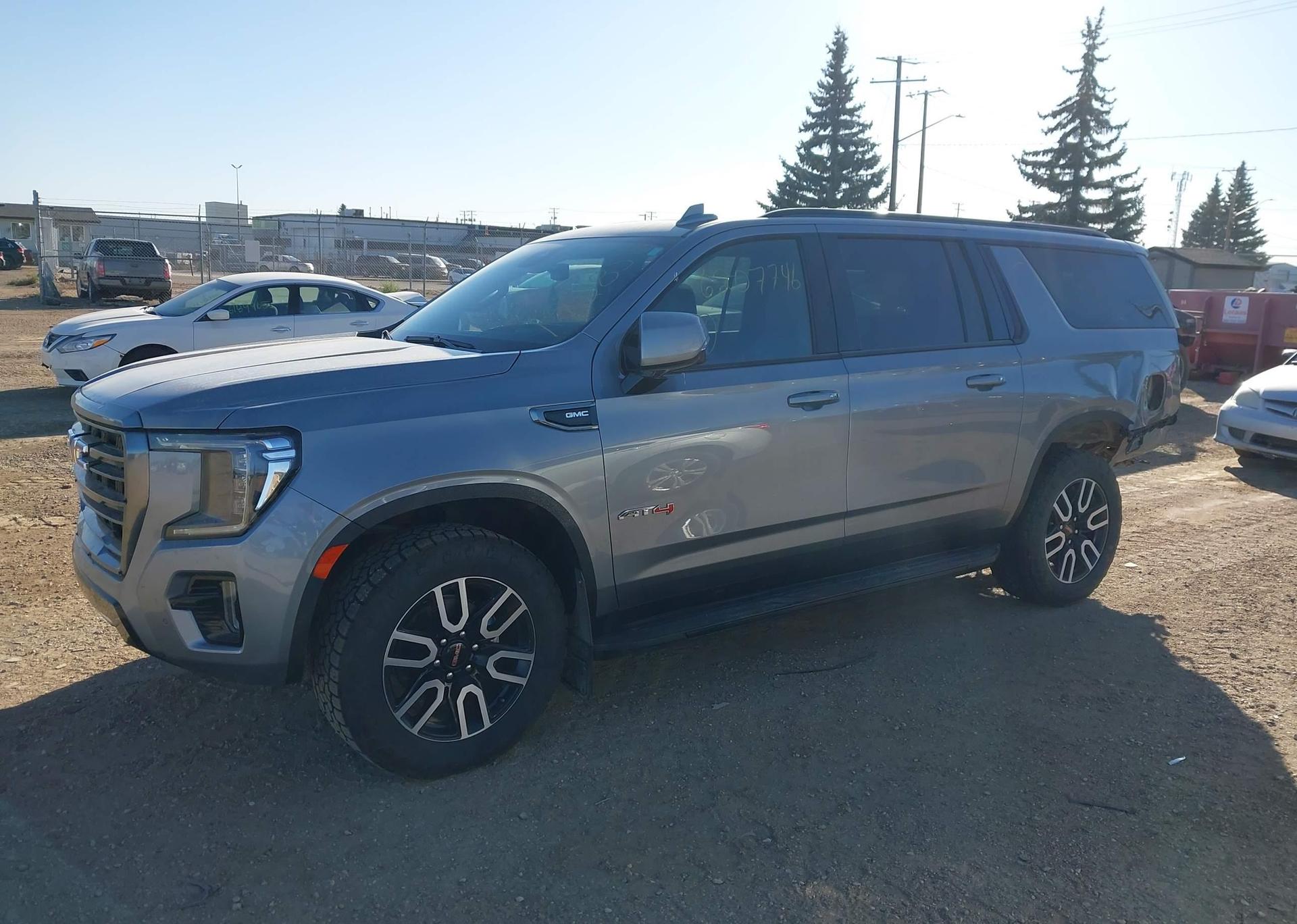 2023 GMC YUKON XL AT4