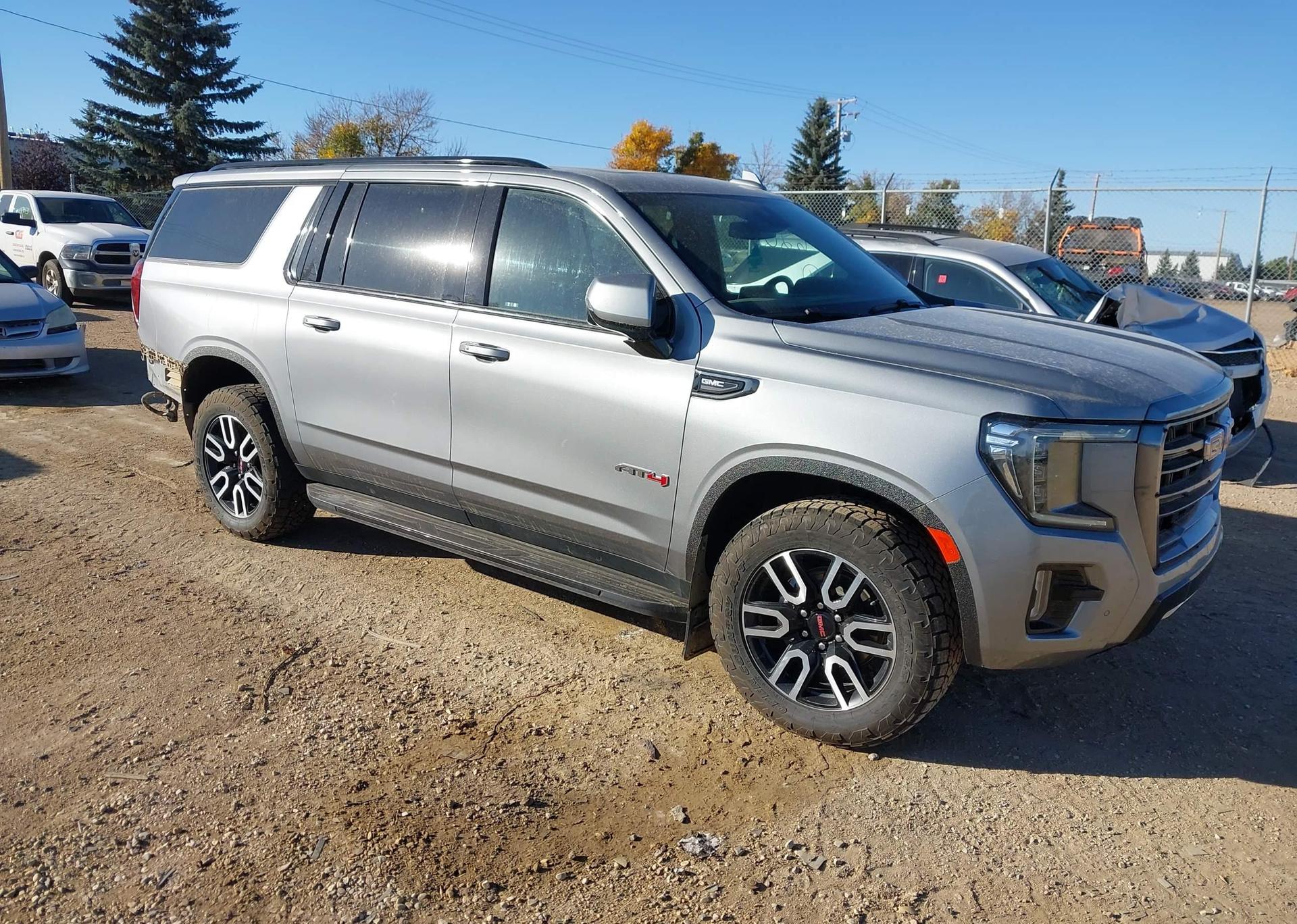 2023 GMC YUKON XL AT4
