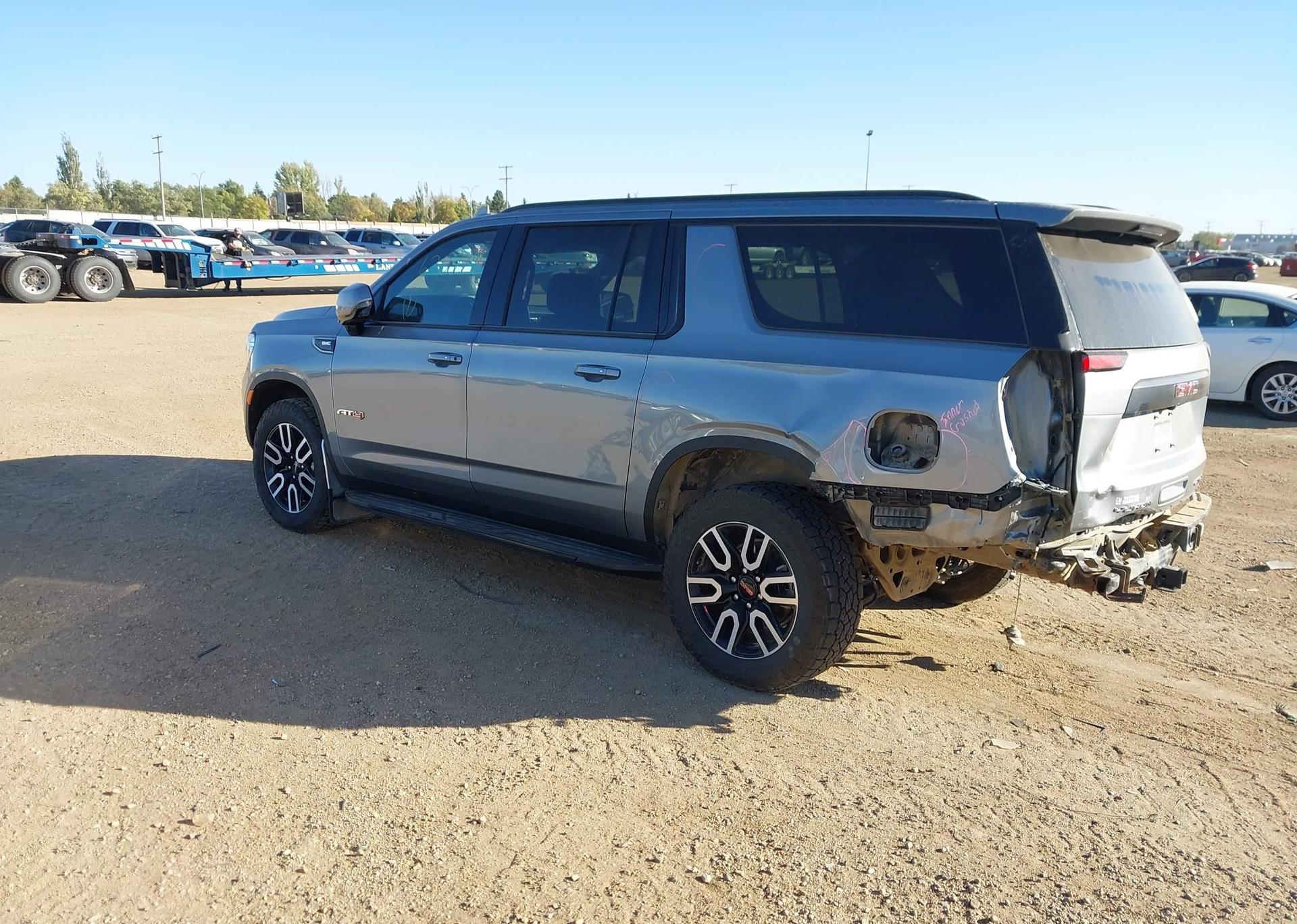 2023 GMC YUKON XL AT4