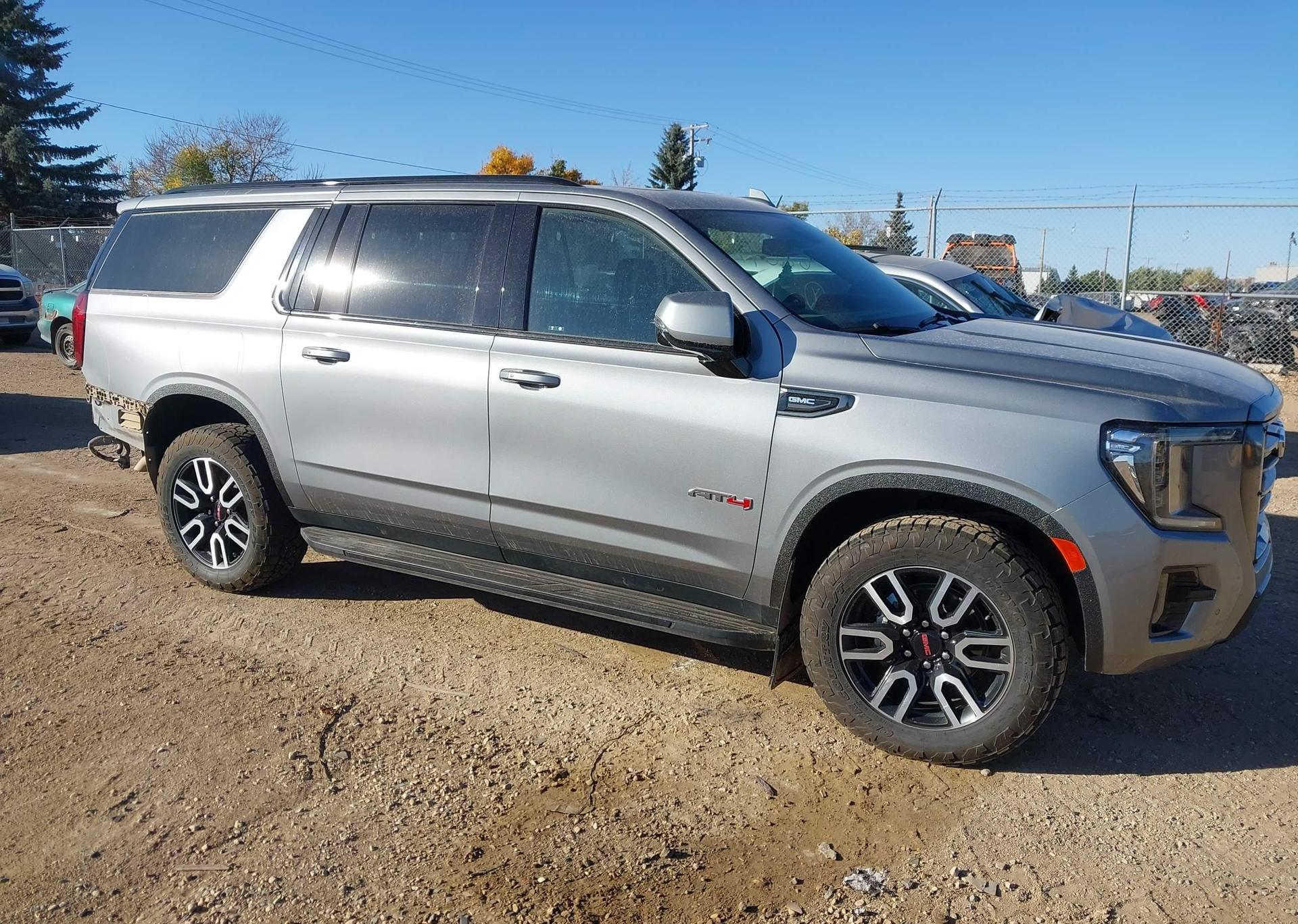 2023 GMC YUKON XL AT4