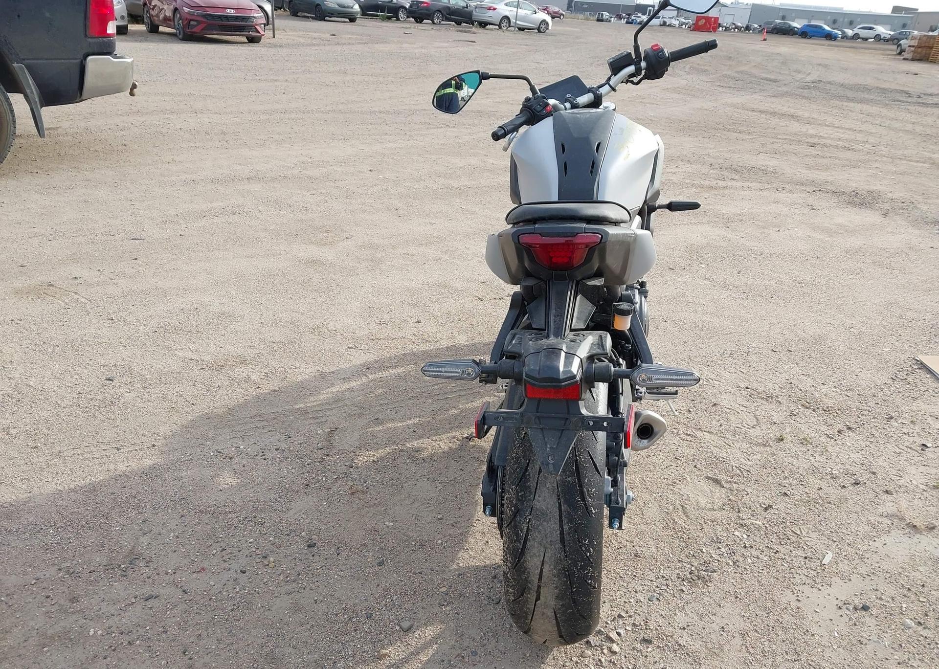 2025 YAMAHA YZF