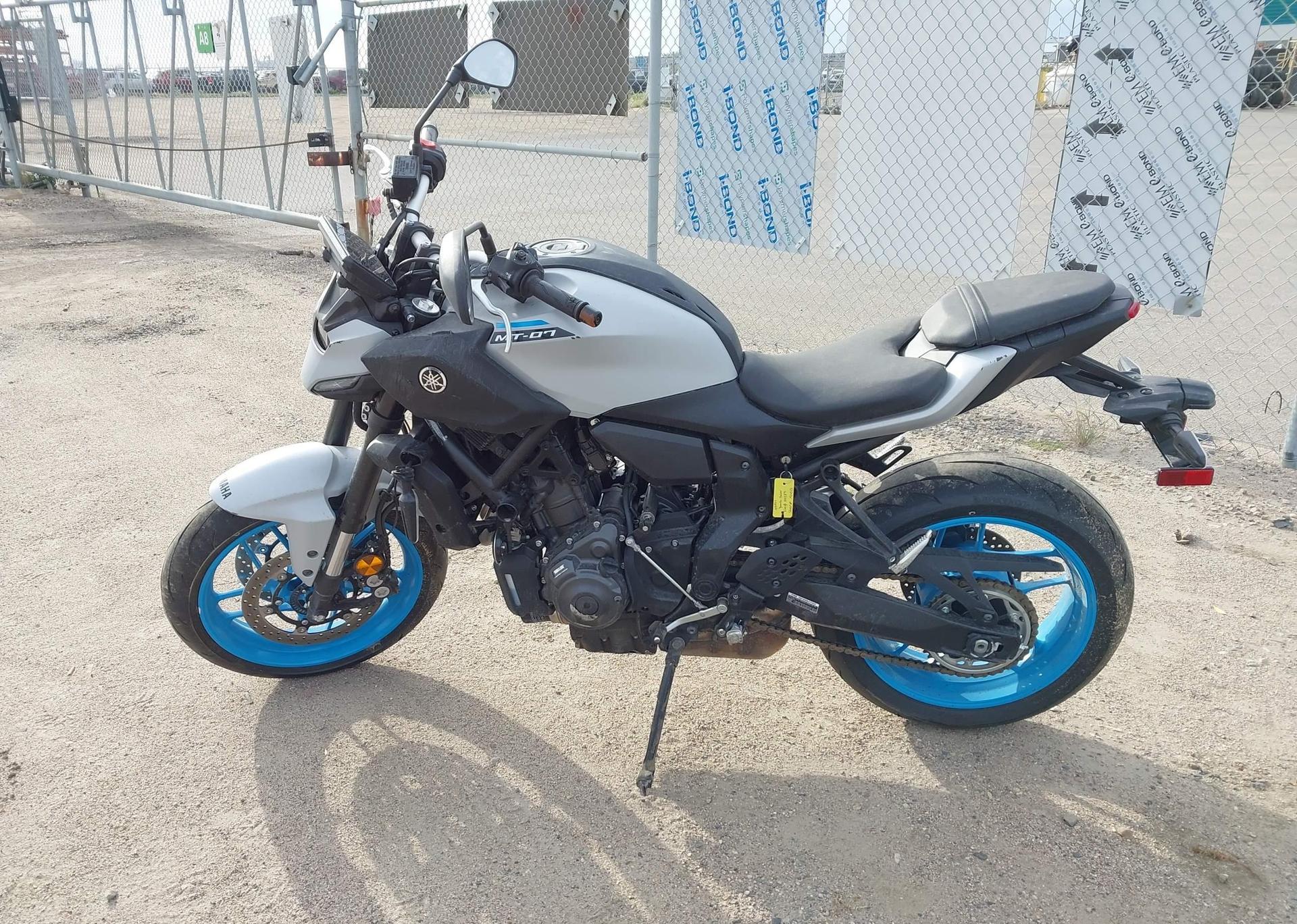 2025 YAMAHA YZF