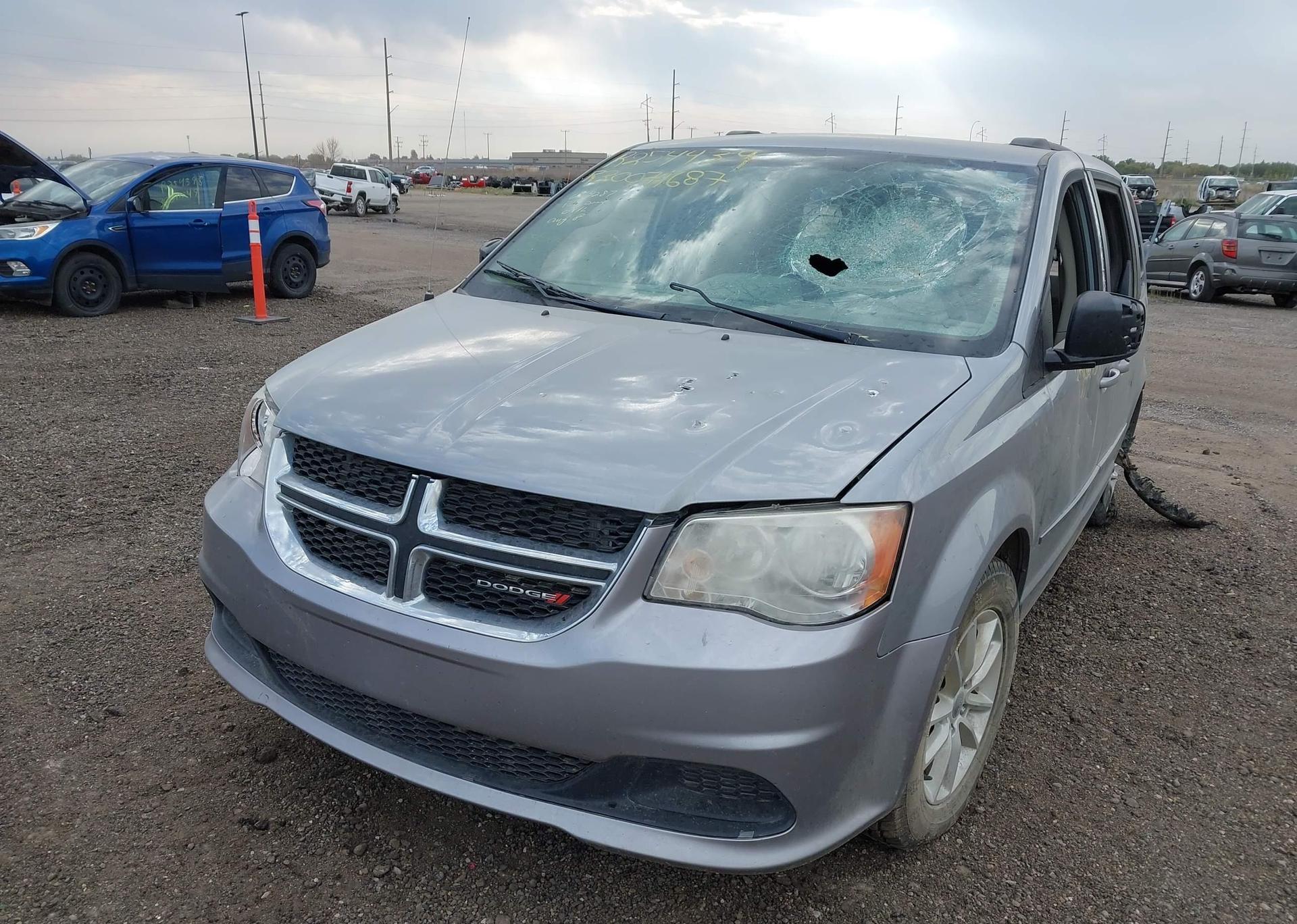 2015 DODGE GRAND CARAVAN SE