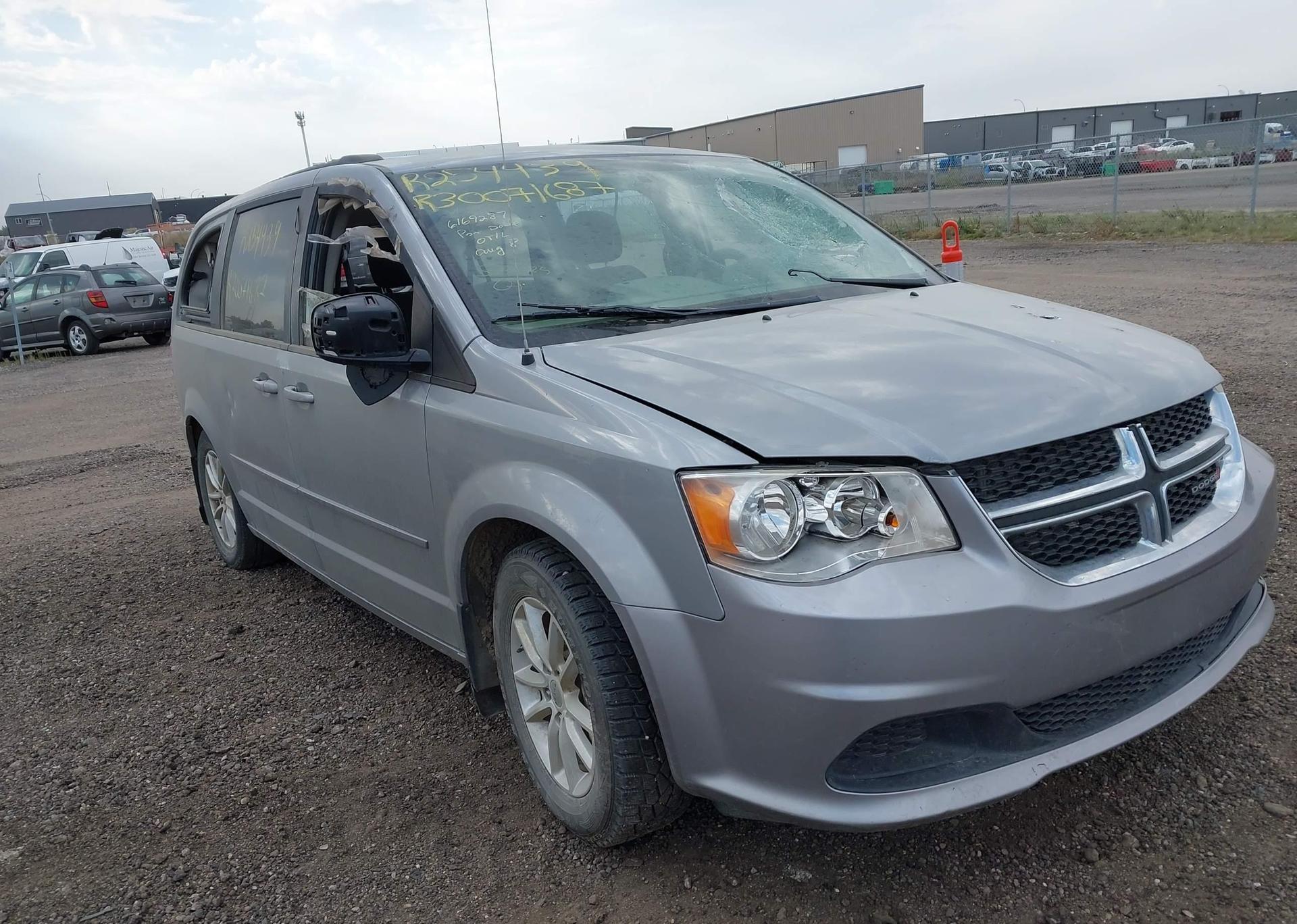 2015 DODGE GRAND CARAVAN SE