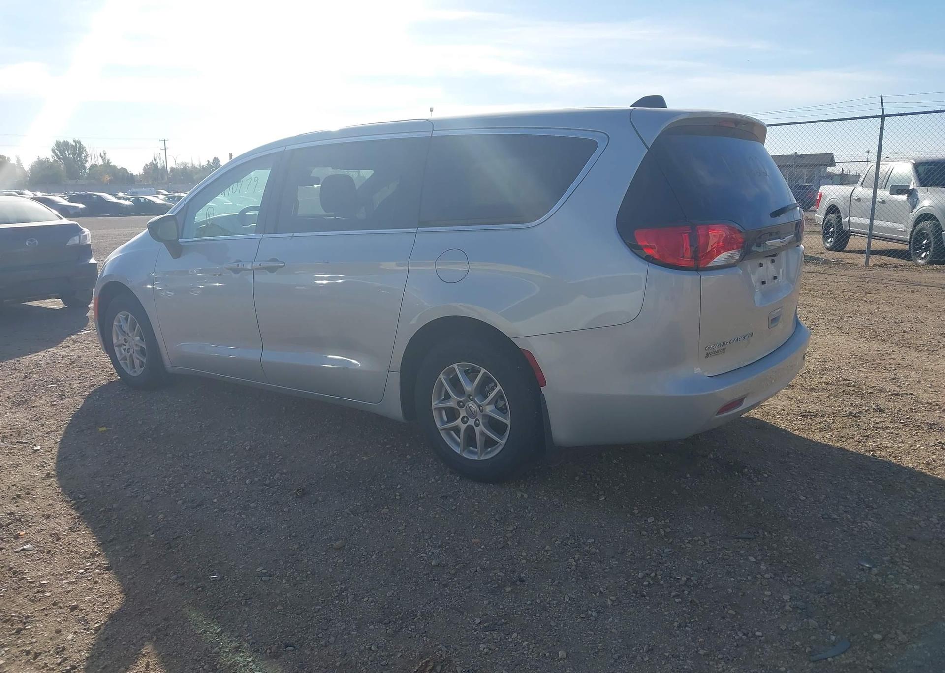 2024 CHRYSLER GRAND CARAVAN SXT