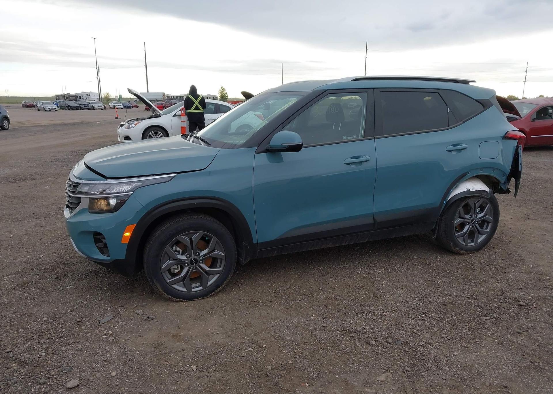 2024 KIA SELTOS LX