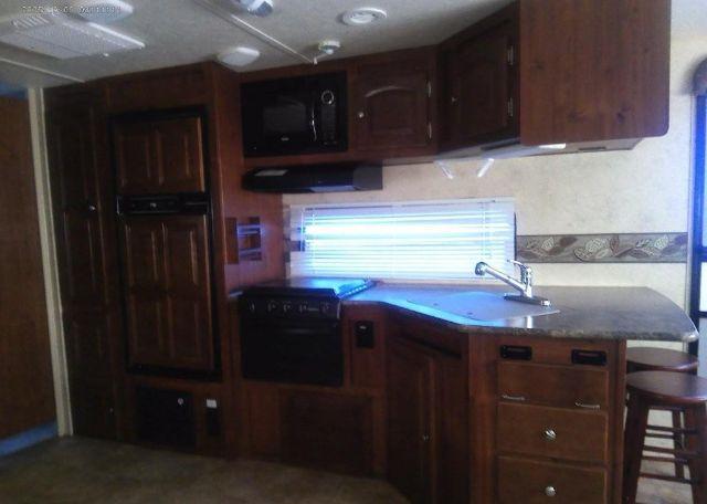 2011 FOREST RIVER INC. 34FT