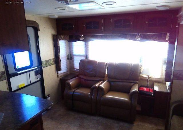2011 FOREST RIVER INC. 34FT