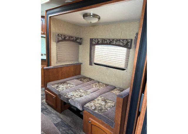 2012 SHASTA REVERE