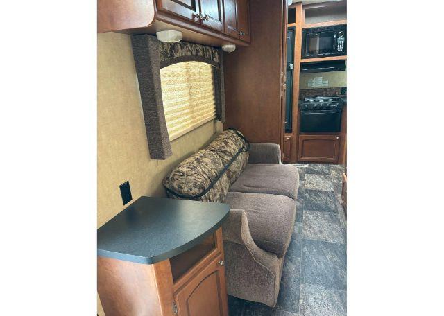 2012 SHASTA REVERE