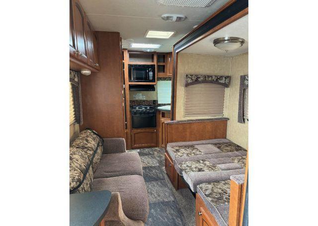 2012 SHASTA REVERE