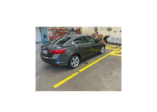 2013 ACURA ILX 20 PREMIUM