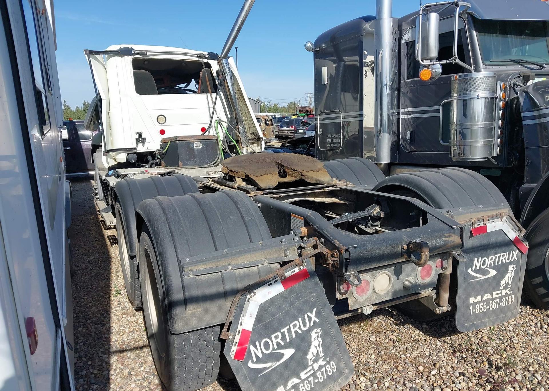 2018 MACK 600 CXU600