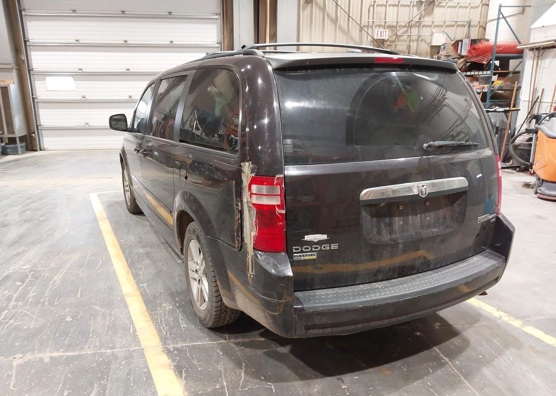2010 DODGE GRAND CARAVAN SE