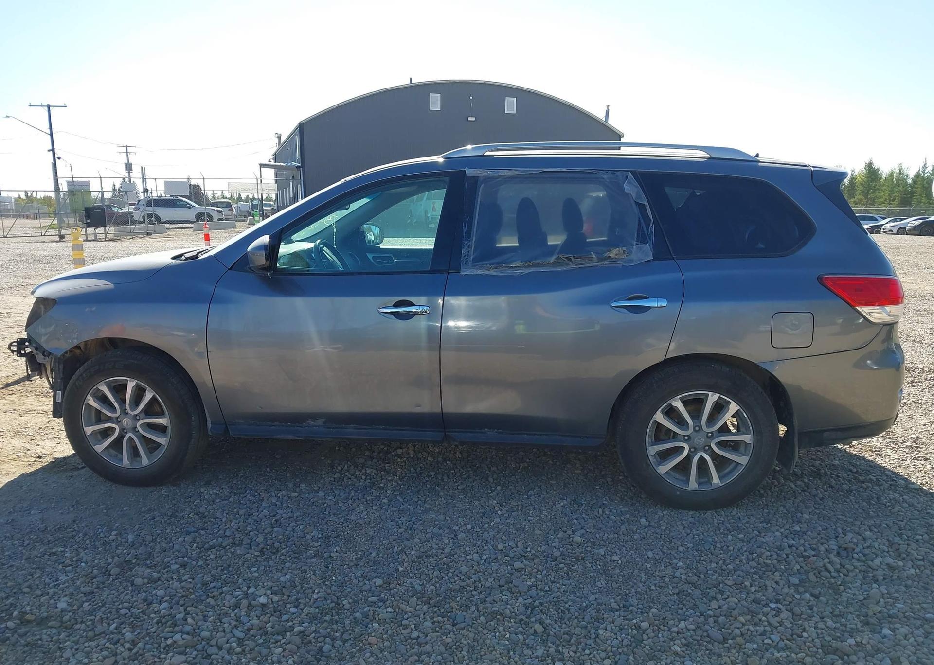 2015 NISSAN PATHFINDER S
