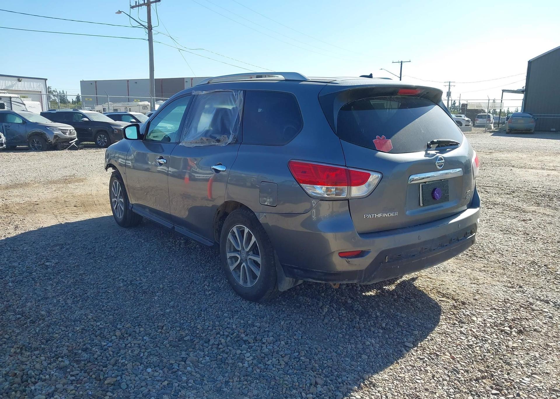 2015 NISSAN PATHFINDER S