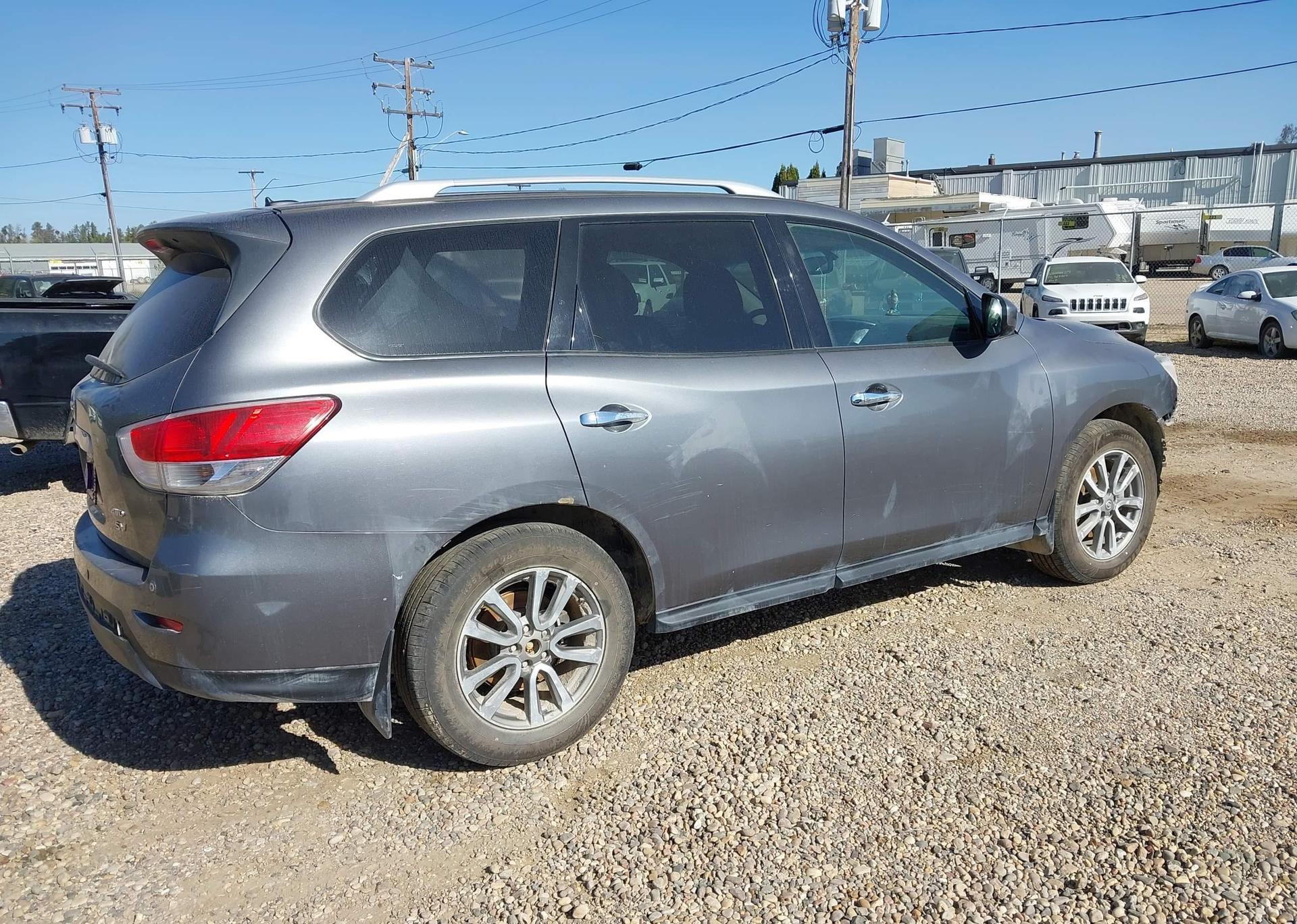 2015 NISSAN PATHFINDER S