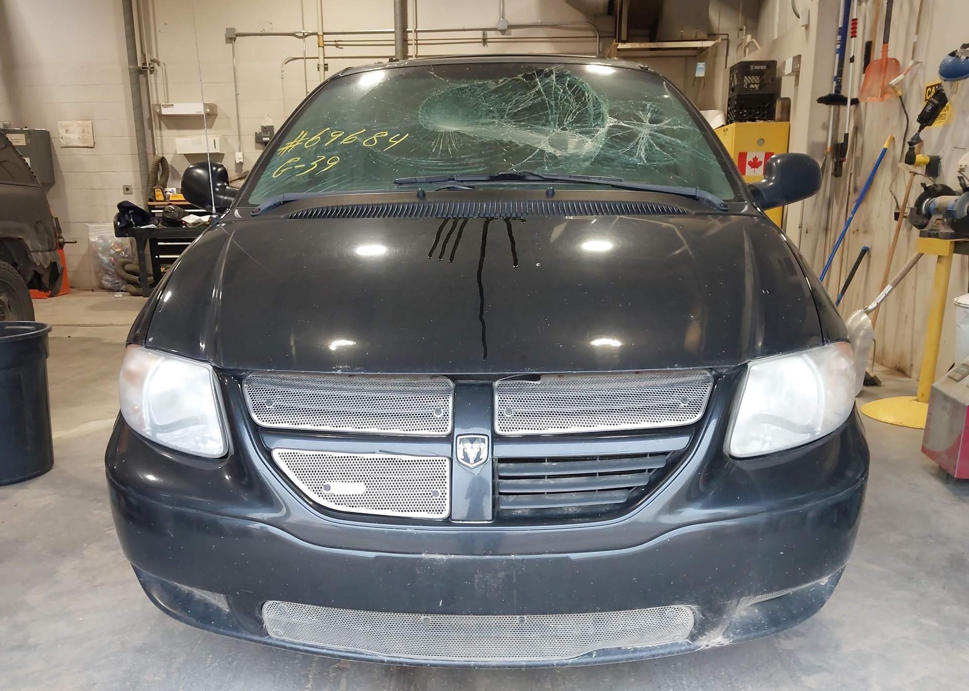 2005 DODGE GRAND CARAVAN SE