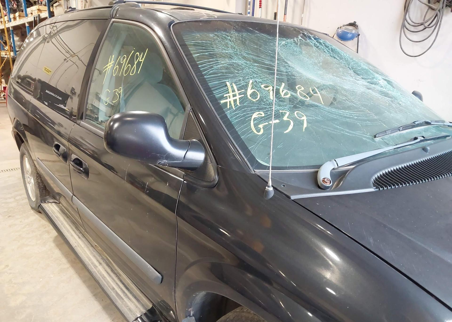 2005 DODGE GRAND CARAVAN SE