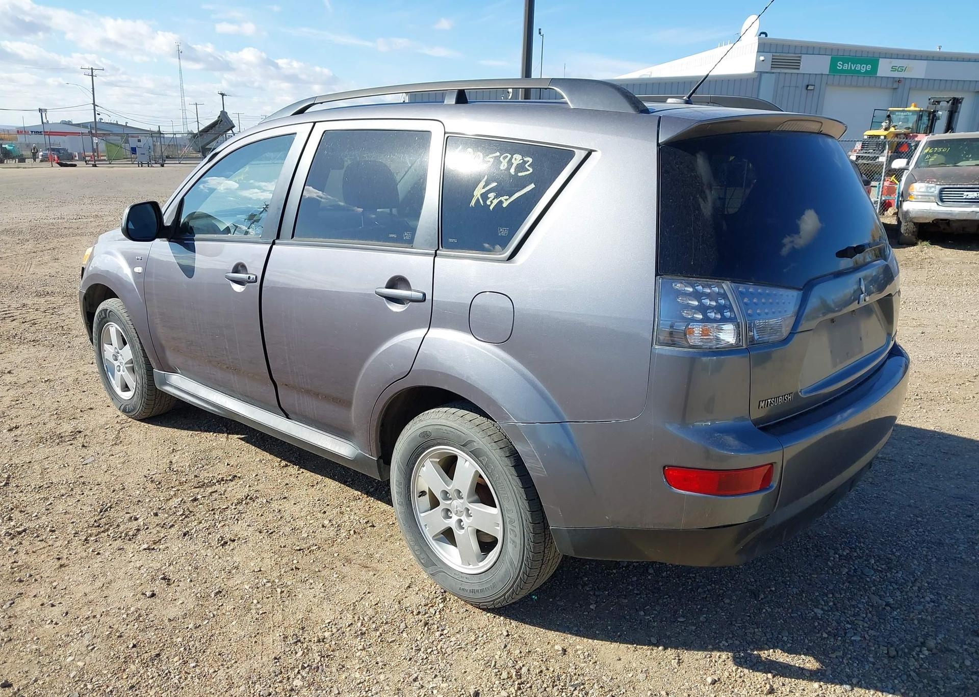 2009 MITSUBISHI OUTLANDER SE