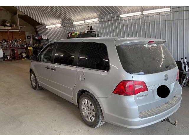 2012 VOLKSWAGEN ROUTAN S