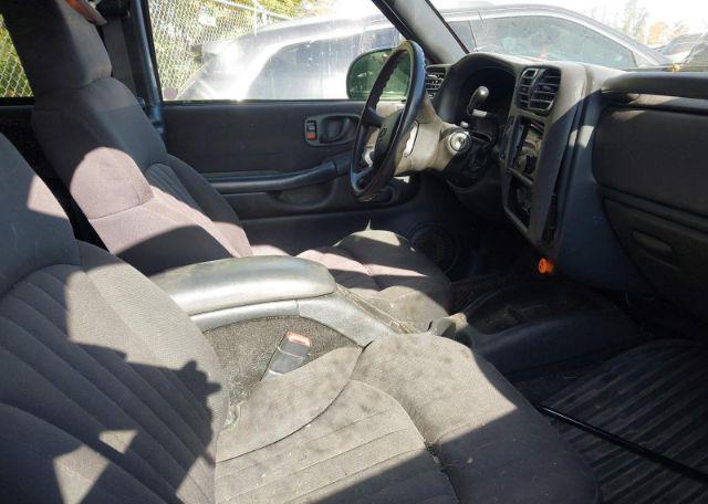 2005 CHEVROLET BLAZER LS YC3