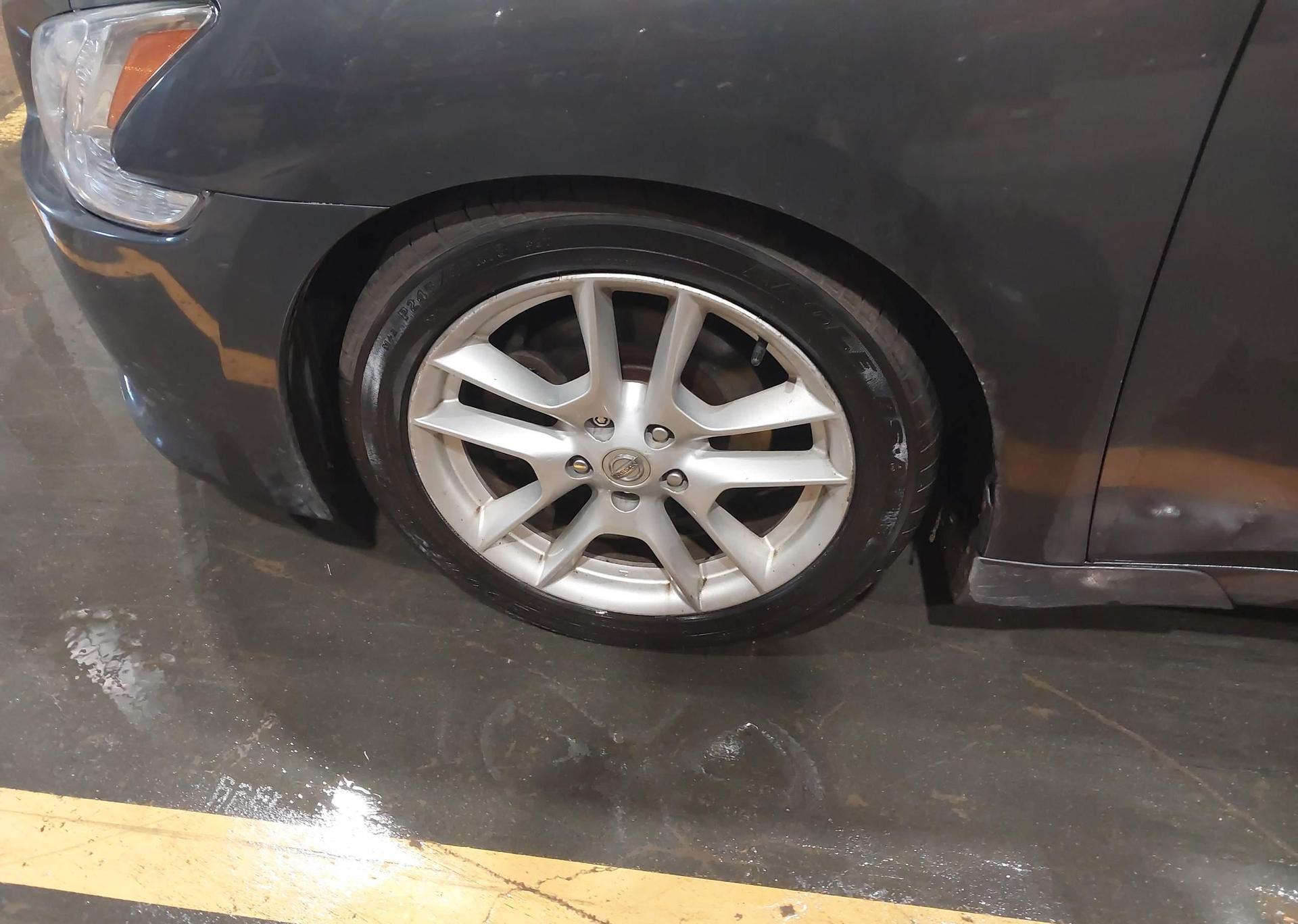 2009 NISSAN MAXIMA S