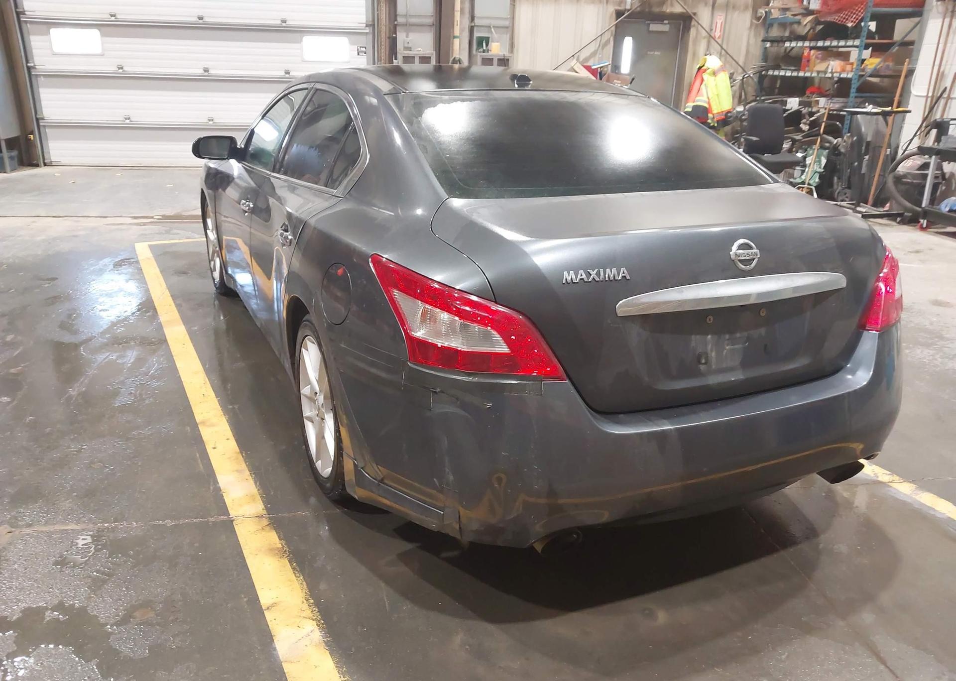 2009 NISSAN MAXIMA S