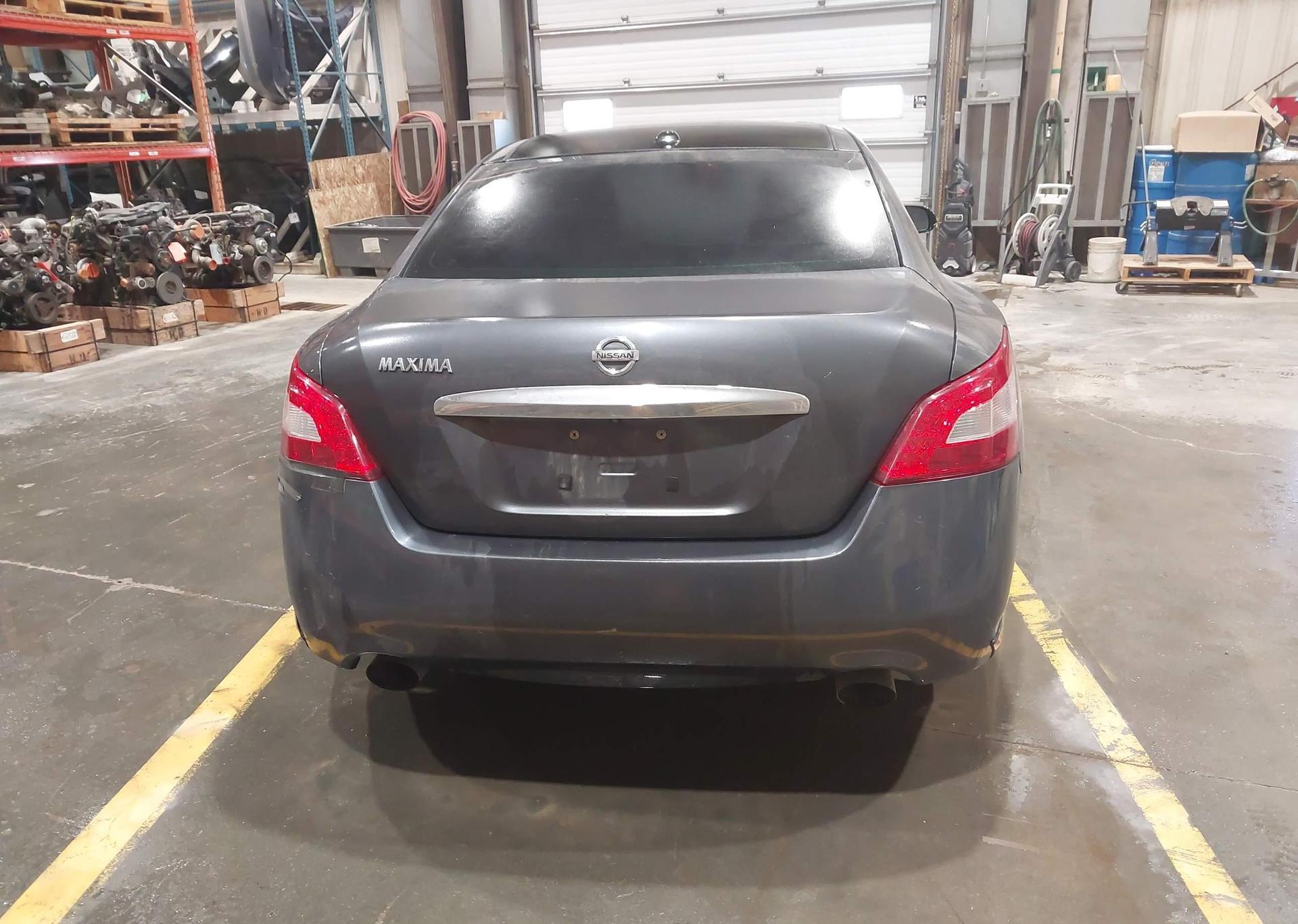 2009 NISSAN MAXIMA S