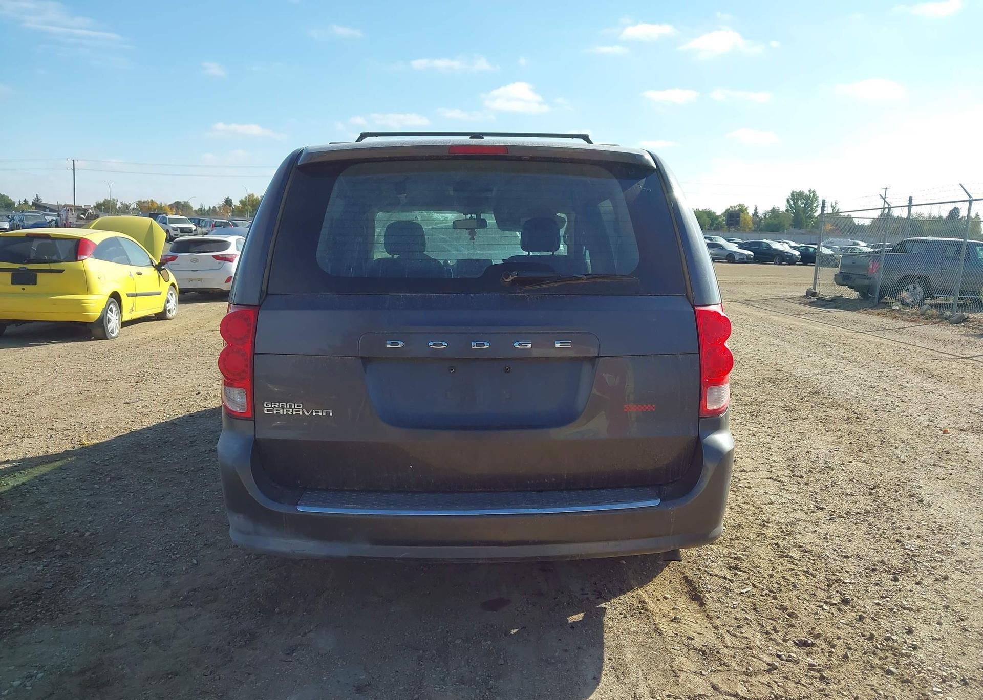2016 DODGE GRAND CARAVAN SE