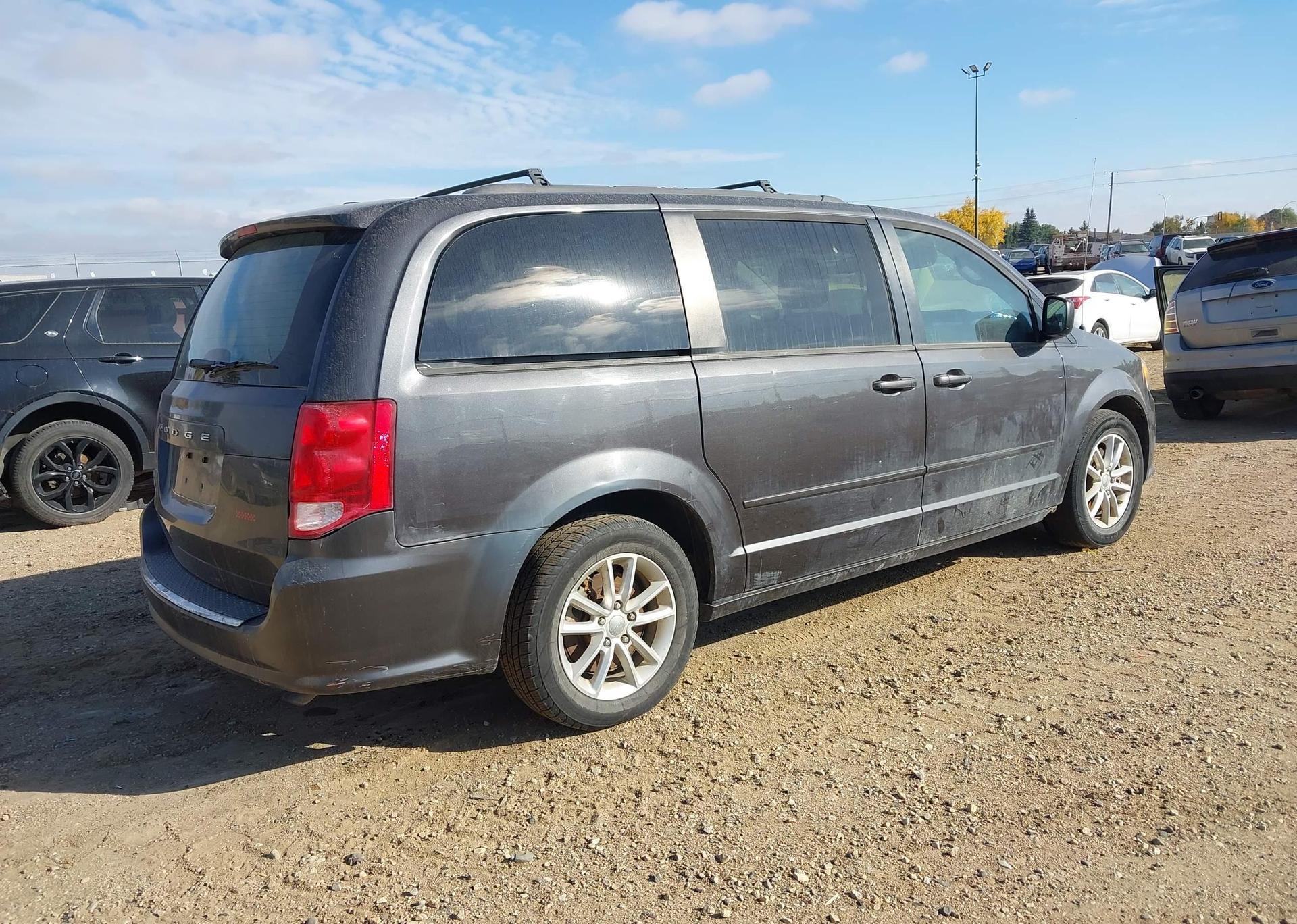 2016 DODGE GRAND CARAVAN SE