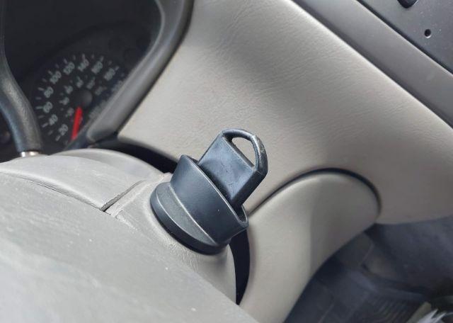 2004 FORD TAURUS LX