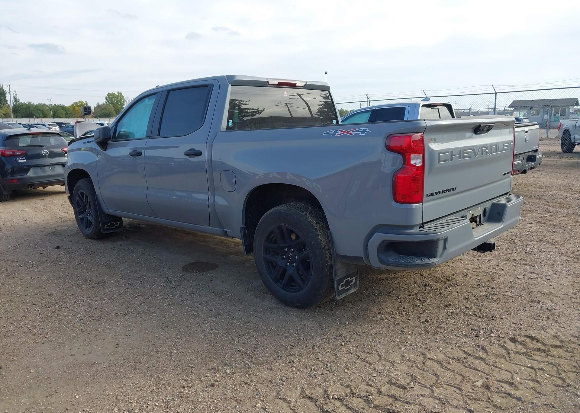 2025 CHEVROLET Silverado K1500 Custom