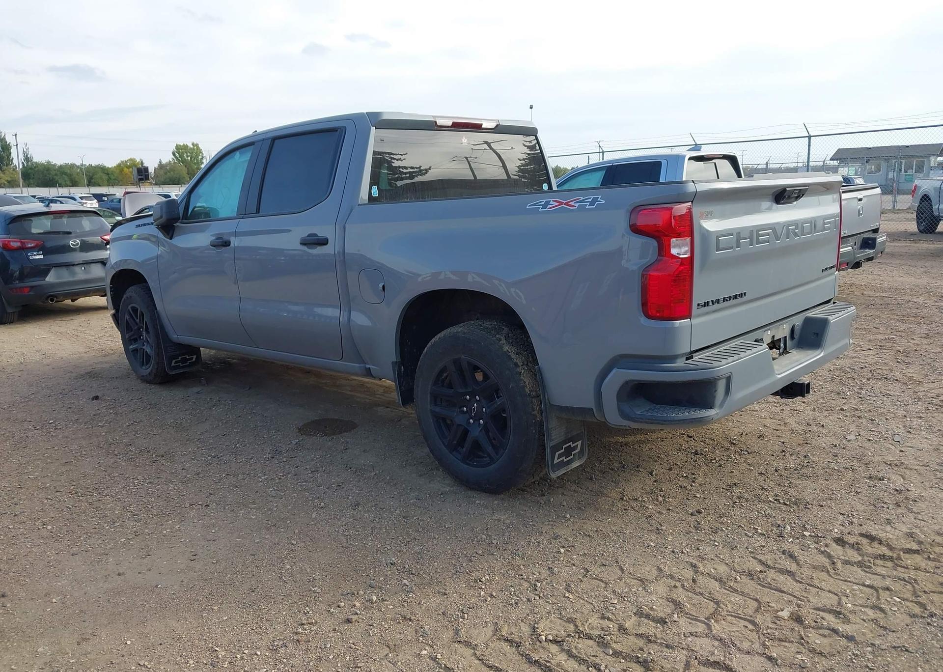2025 CHEVROLET Silverado K1500 Custom