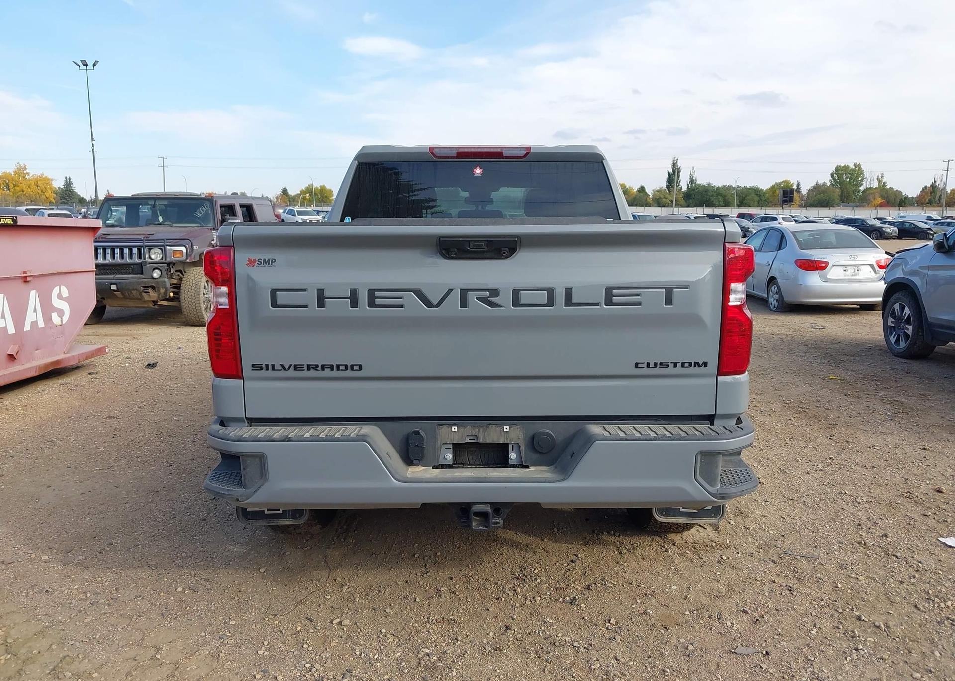 2025 CHEVROLET Silverado K1500 Custom