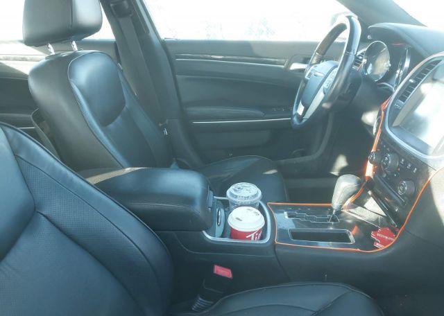 2011 CHRYSLER 300C