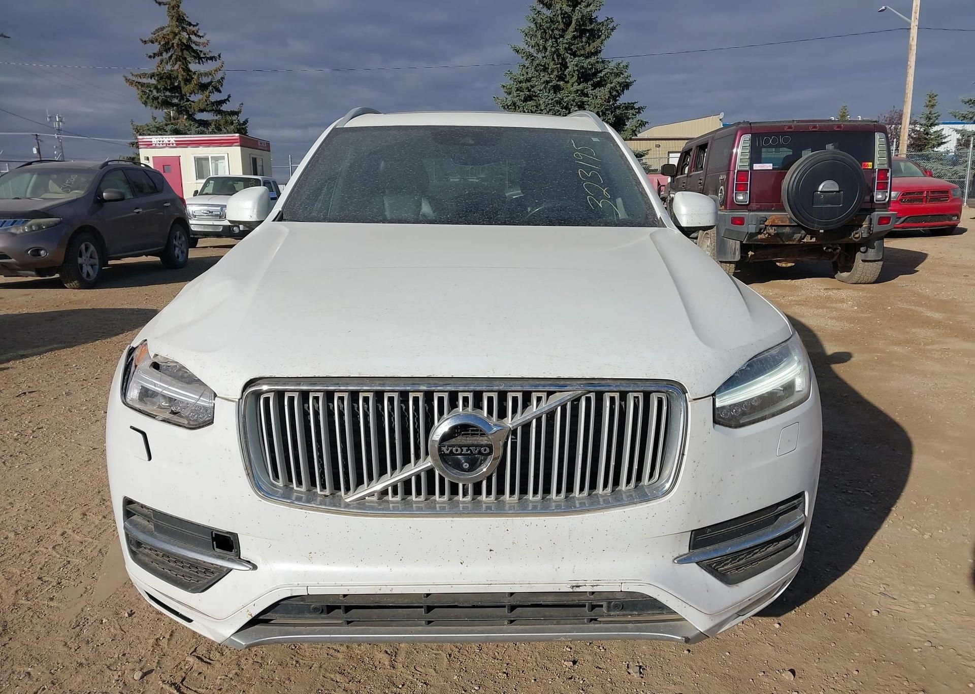 2018 VOLVO XC90 T6
